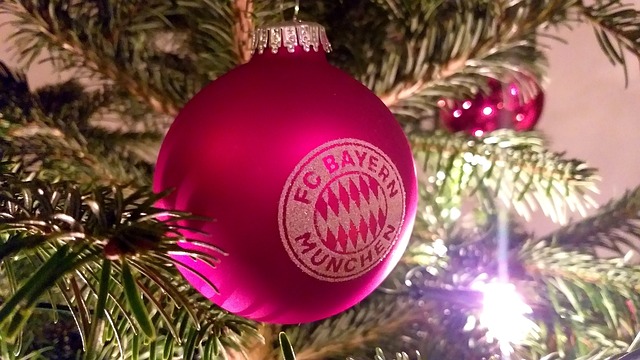 英超比赛中 英超比赛中